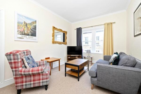 ALTIDO Modern flat in Edinburgh heart